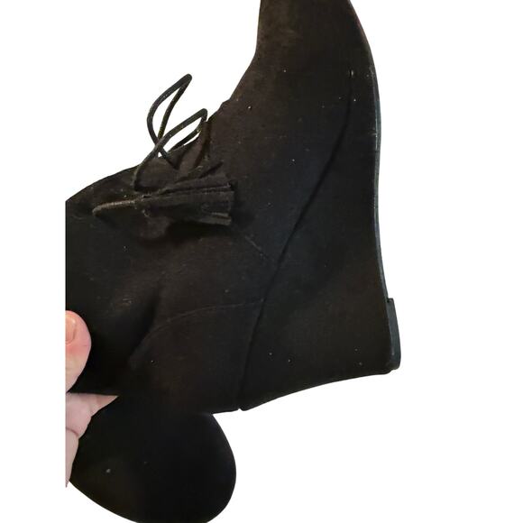 Report Black Suede Wedge Booties Women's Size 9 Fringe Tassel Ties - Picture 9 of 13